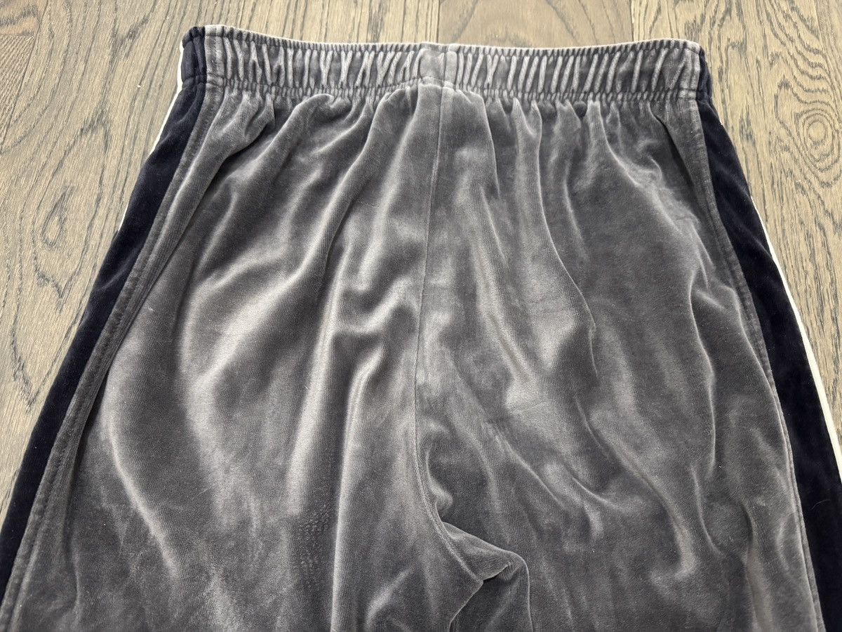 Roots Roots Vintage 2003 Velour Pants 30th Anniversary Size Medium Size US 30 / EU 46 - 6 Thumbnail