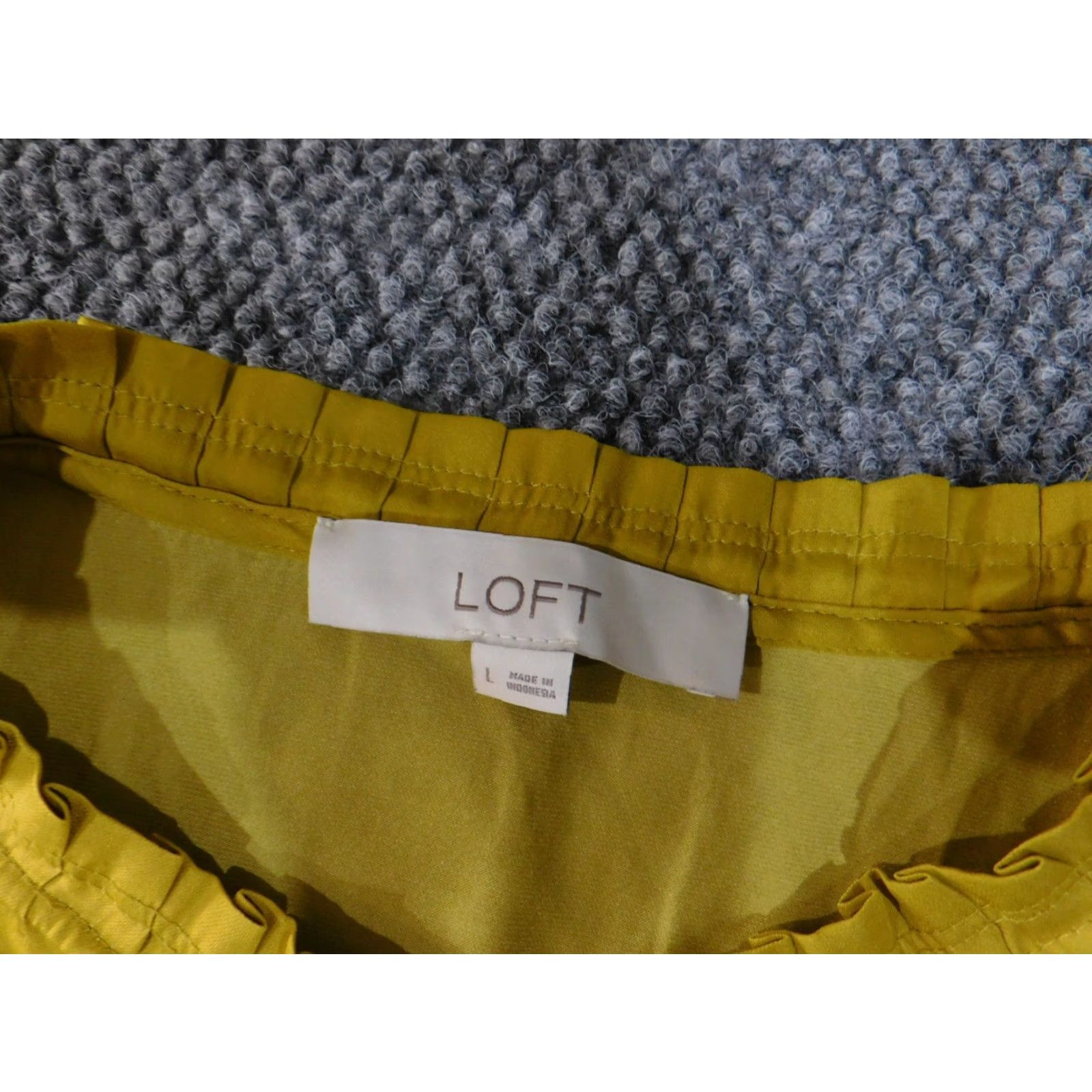 Ann Taylor LOFT blouse womens Large yellow peplum long sleeve boho Shirt Womens L Yellow Casual Loft Blouse Size L / US 10 / IT 46 - 5 Thumbnail