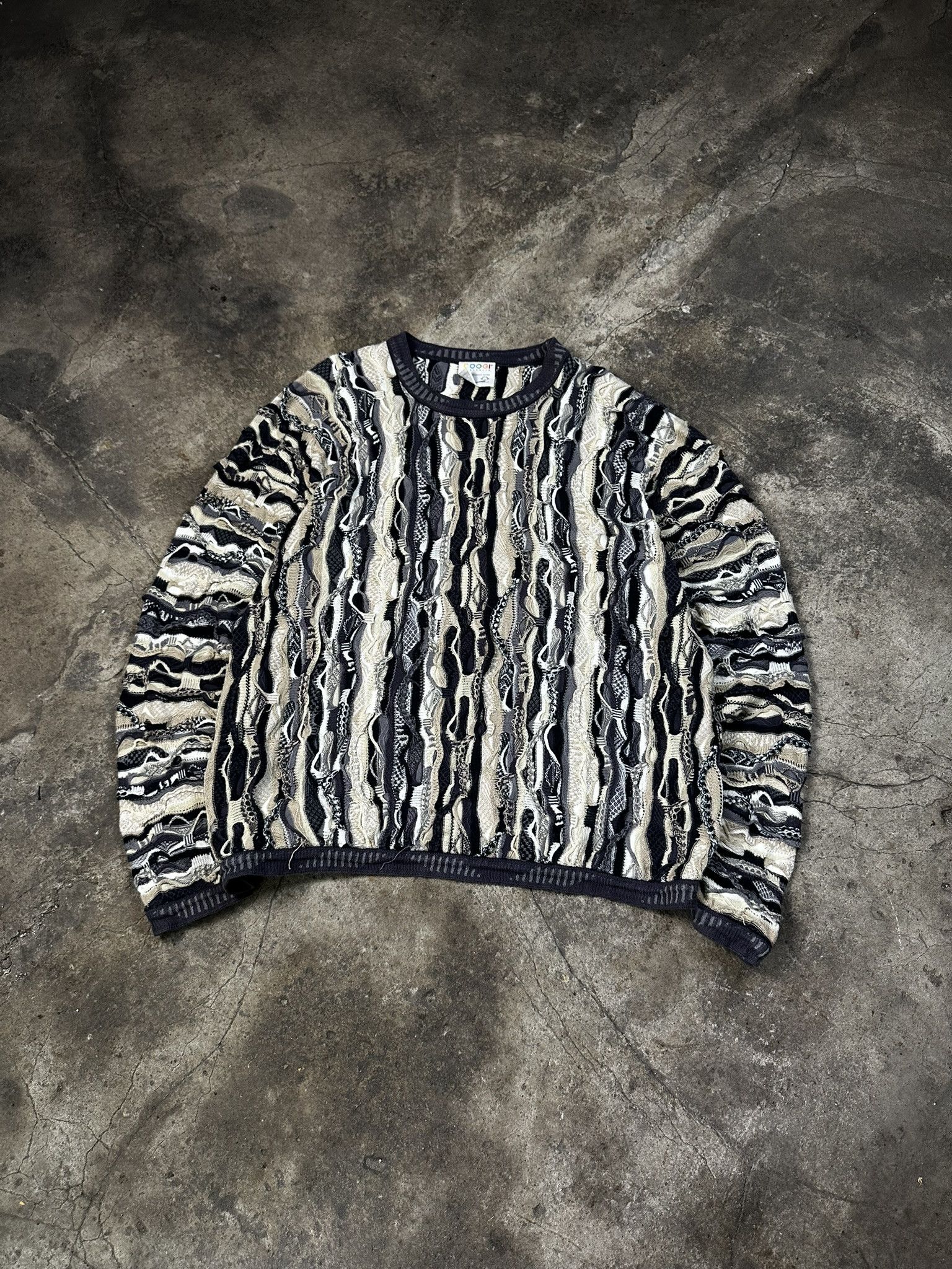 Coogi Crazy 90s Coogi Knit Cable Cotton Sweater Vintage Size US XL / EU 56 / 4 - 1 Thumbnail