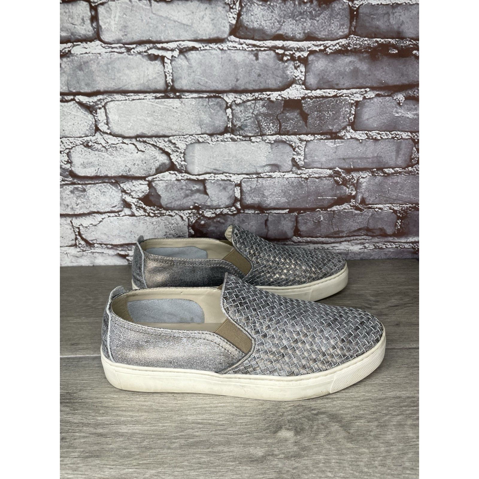 A-Flex The Flexx Silver Leather Shimmer Weaves Woven Sneakers Women Size US 11 / IT 41 - 16 Thumbnail