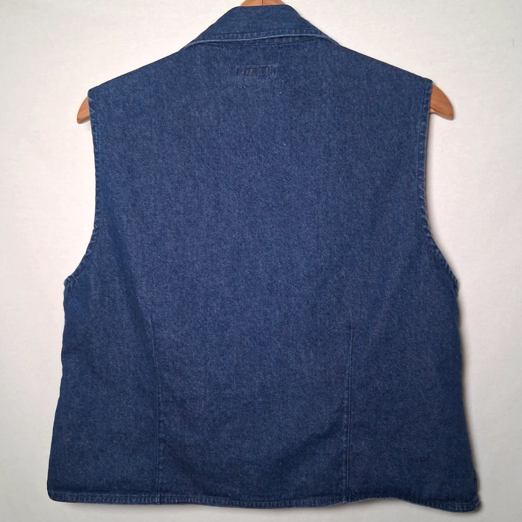 Denime VINTAGE I. C. Isaacs Vest Shirt Women L Blue Chambray Denim Floral Embroidered Sleeveless V-Neck Casual 90s Cottagecore Size L / US 10 / IT 46 - 2 Thumbnail