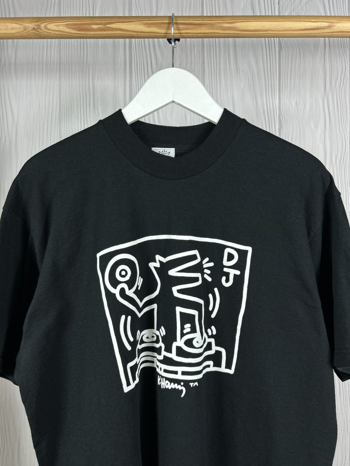 Keith Haring Rare Vintage Pop Shop Keith Haring DJ Dog Art USA T-Shirt XL Size US XL / EU 56 / 4 - 2 Thumbnail