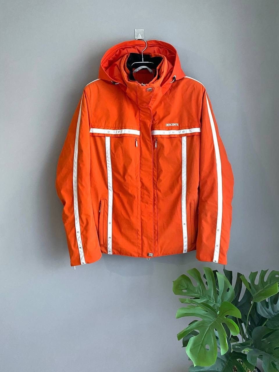 Descente Descente Women's Orange Ski Jacket, Size M Size M / US 6-8 / IT 42-44 - 1 Thumbnail