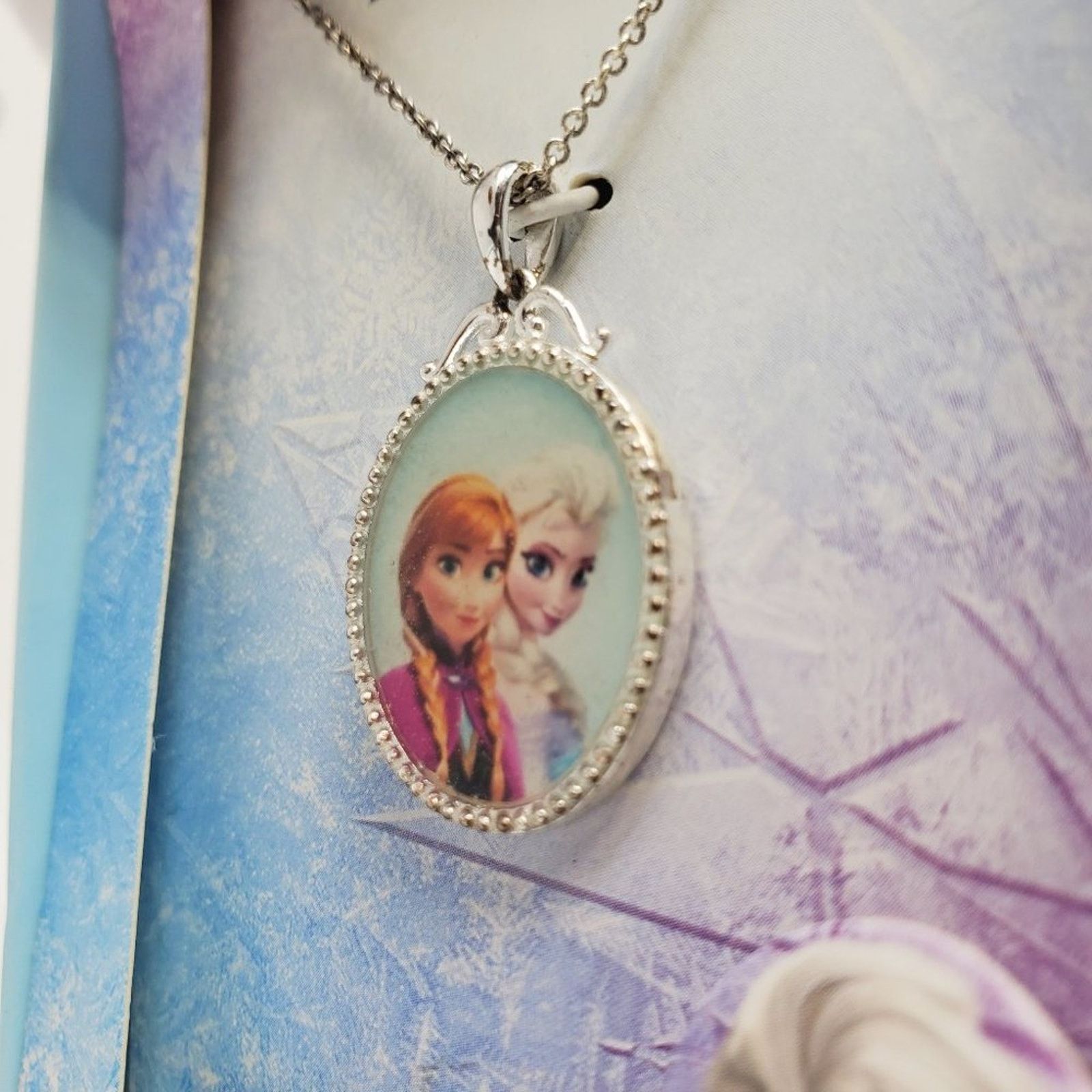 Disney Disney Frozen Anna & Elsa Necklace NIP Size ONE SIZE - 4 Thumbnail