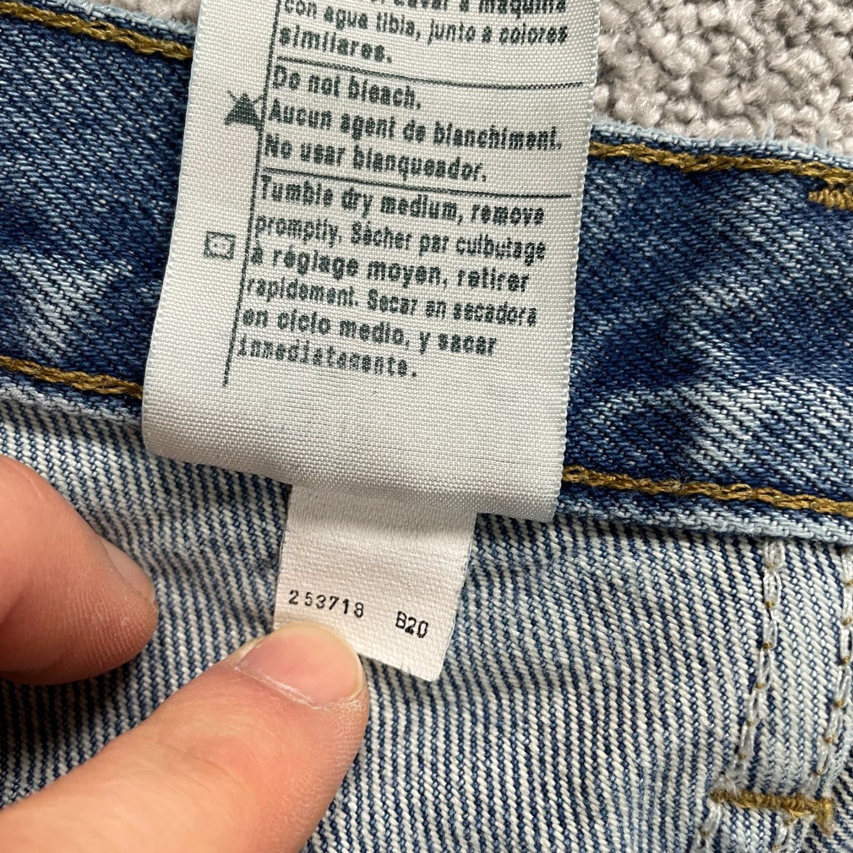 Carhartt Carhartt Jeans Mens 37x32 Relaxed Fit Denim Straight Medium Wash Blue 37in Inseam USA Logo Pants Mens Pare? Size US 37 - 7 Thumbnail