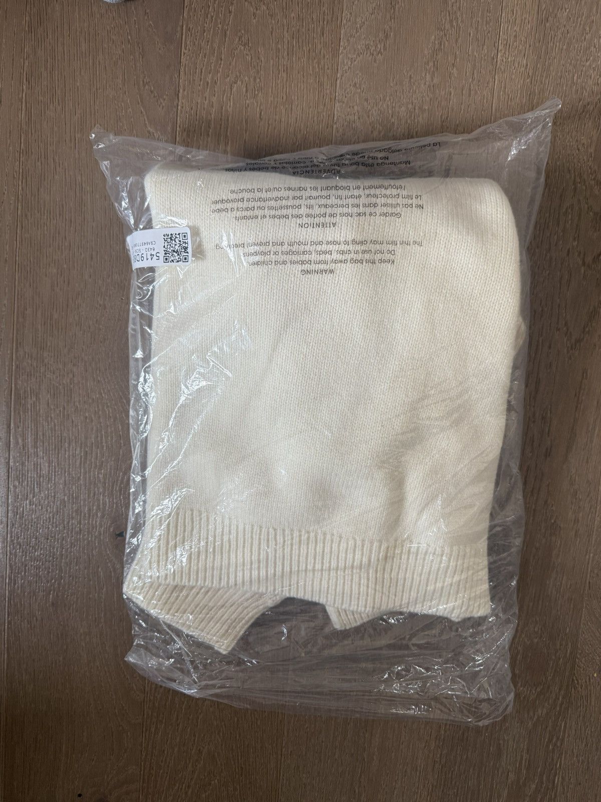 Supreme Supreme Angora Script Ivory Sweater (XL) *IN-HAND Size US XL / EU 56 / 4 - 3 Thumbnail