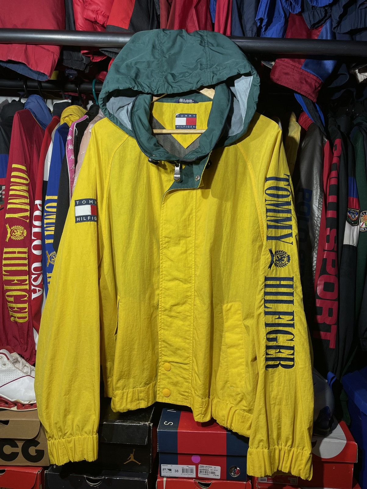 Tommy Hilfiger Jacket Tommy Hilfiger Spell Out 90’s Vintage Size US XL / EU 56 / 4 - 5 Thumbnail