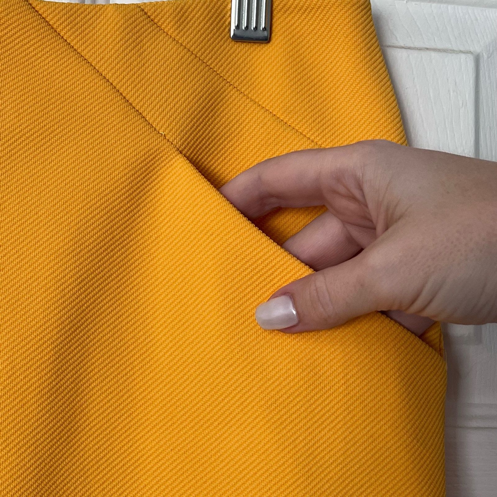 Diane von Furstenberg Diane von Furstenberg Camisha Mini Skirt - Size 2 Size 26" / US 2 / IT 38 - 2 Thumbnail