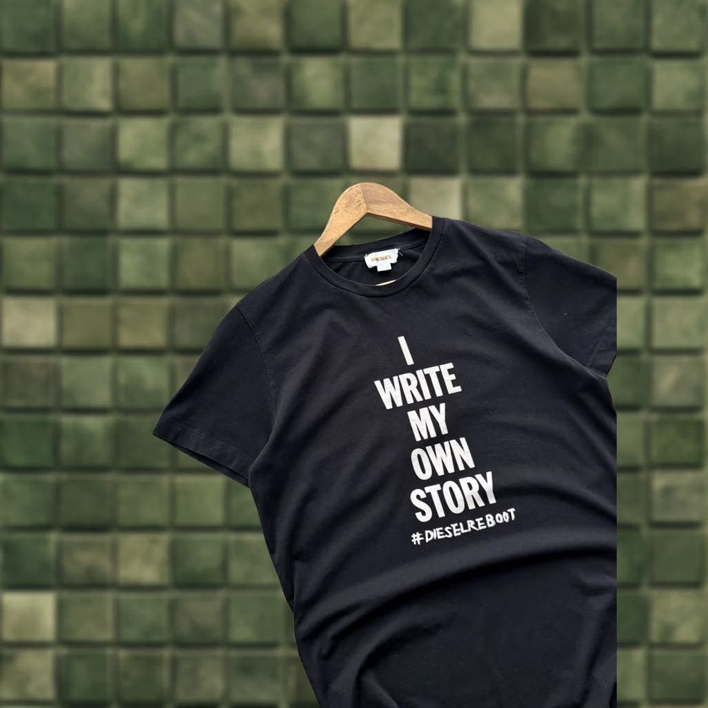 Diesel VINTAGE Diesel “I Write My Own Story” Graphic Print Logo Black T Shirt M Men Size US M / EU 48-50 / 2 - 1 Thumbnail