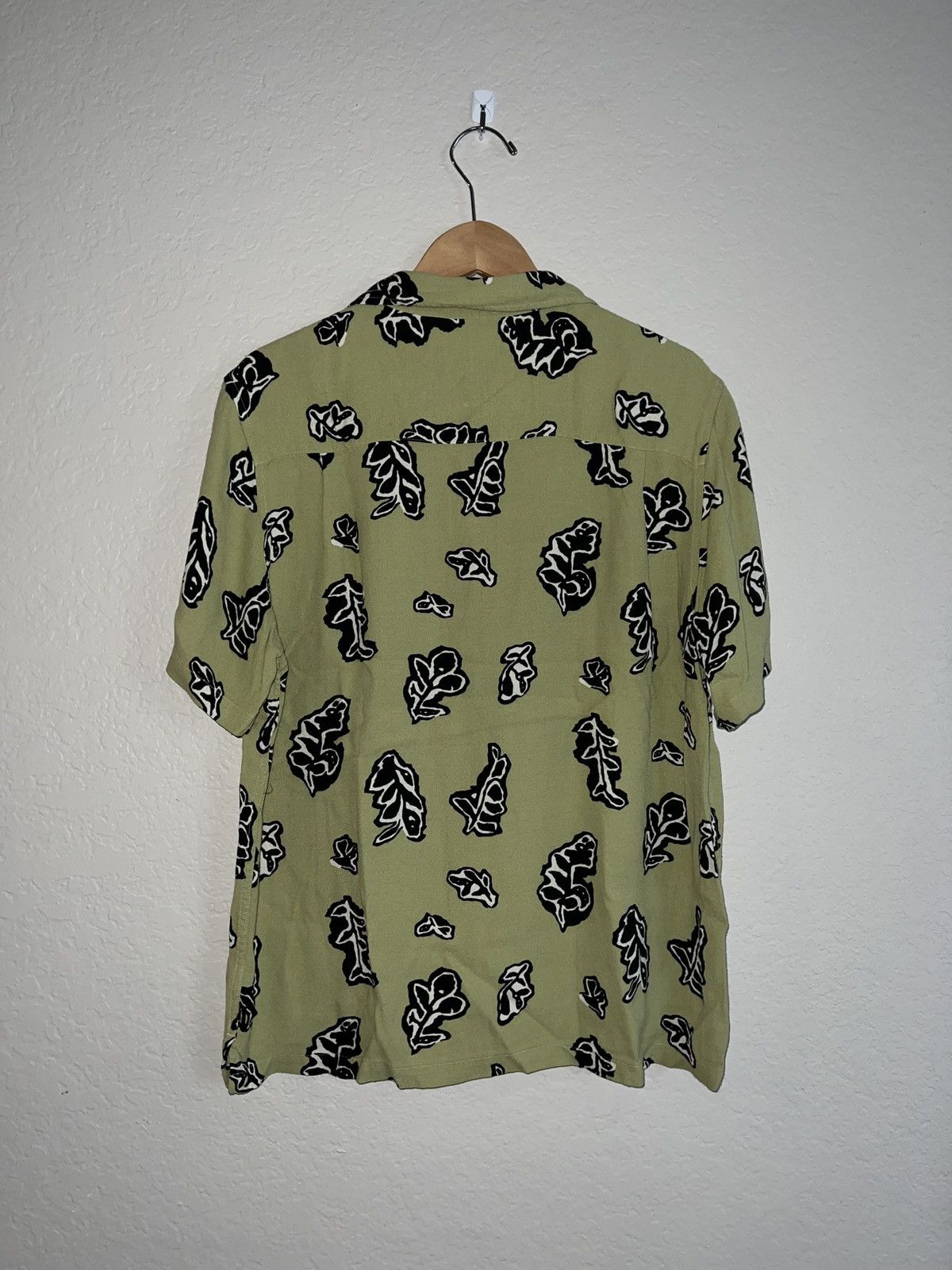 Stussy Stussy Leaves Pattern Shirt Size US M / EU 48-50 / 2 - 3 Thumbnail