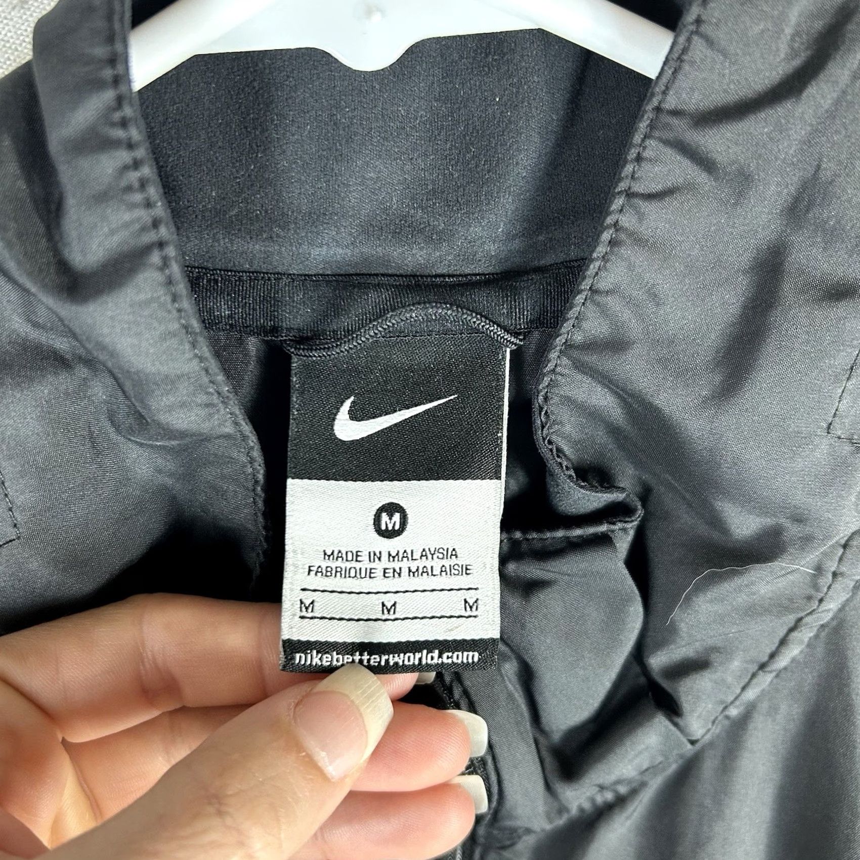 Nike Nike Running Full Zip Windbreaker Jacket Men M Black Vapor Reflective Athletic Outdoor Activewear Size US M / EU 48-50 / 2 - 5 Thumbnail