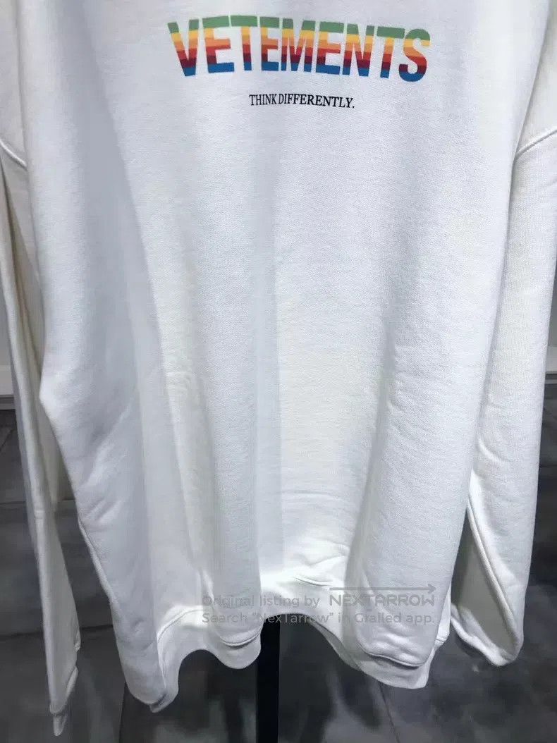 Vetements Vetements Gradient Logo Sweatshirt Size US M / EU 48-50 / 2 - 3 Thumbnail