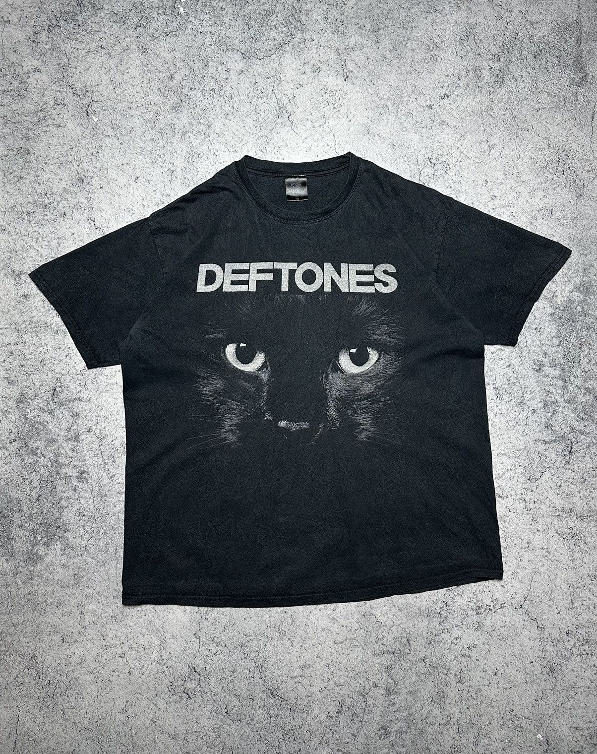 Band Tees Vintage Deftones Cat Rock Metal Band Tee Shirt Size US XL / EU 56 / 4 - 1 Thumbnail