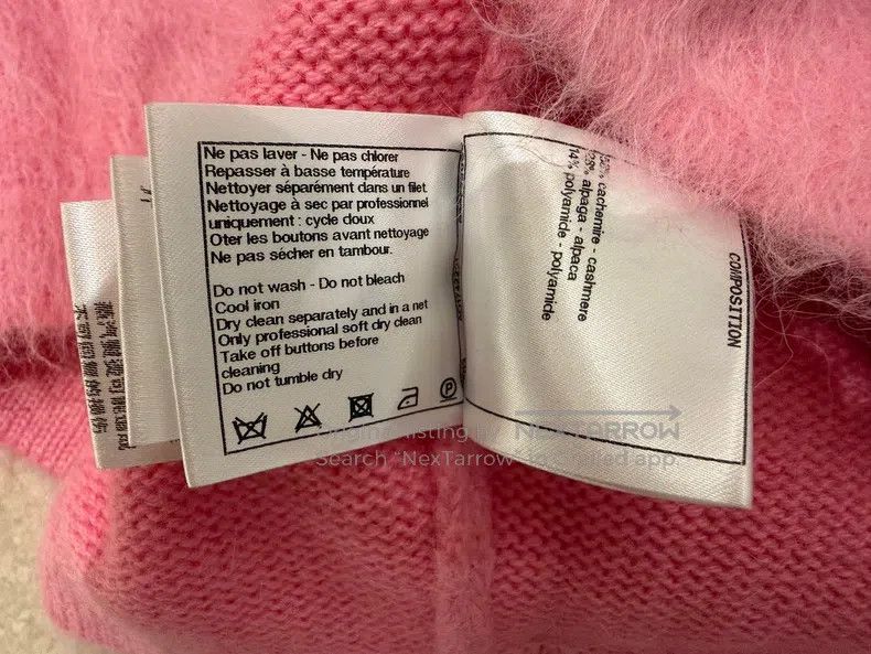 Chanel Chanel 19 Snow Series Snowflake Button Pink Cashmere Knitt Size XS / US 0-2 / IT 36-38 - 5 Thumbnail