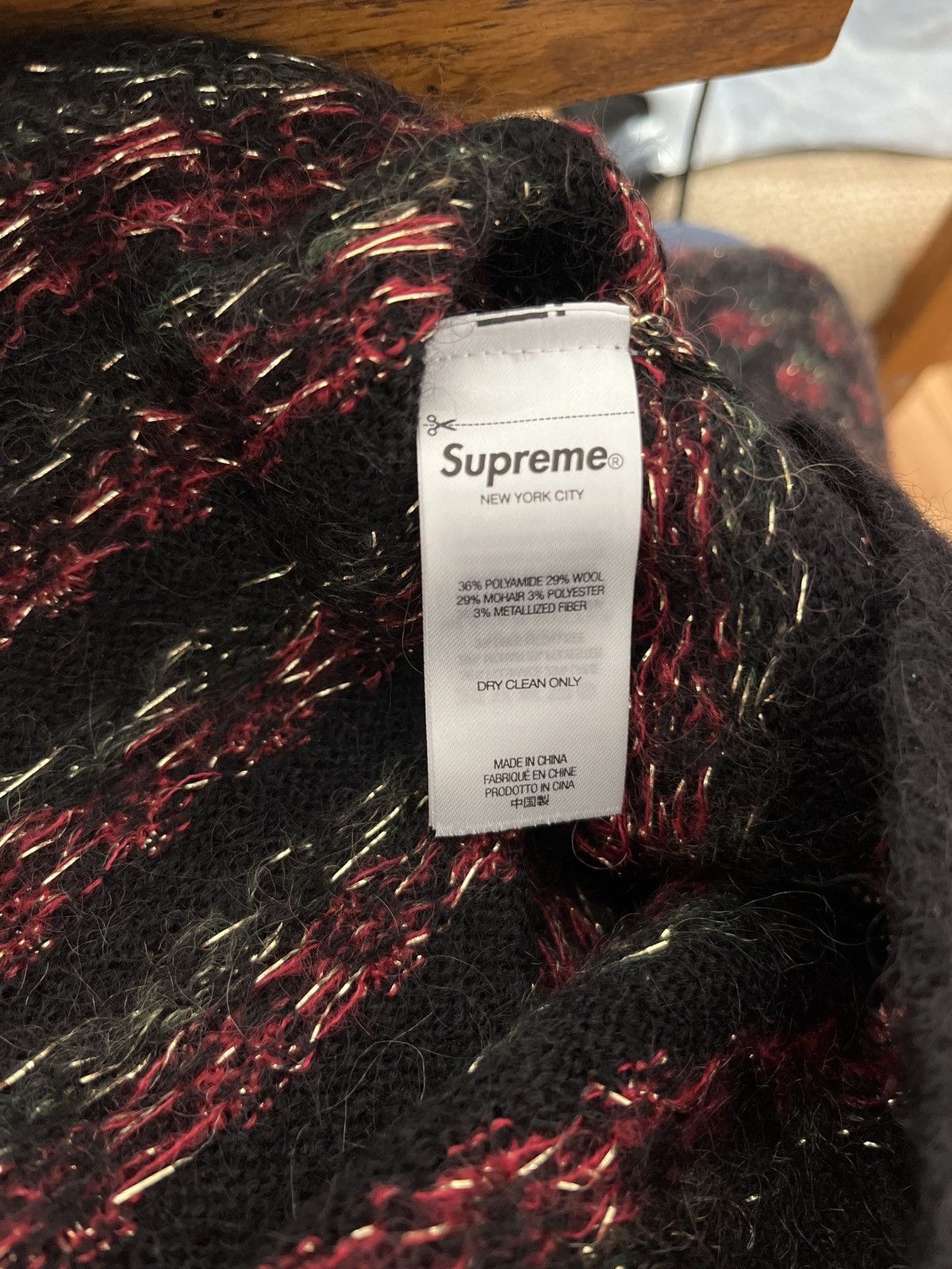 Supreme Supreme flowers metallic sweater black Size US L / EU 52-54 / 3 - 6 Thumbnail