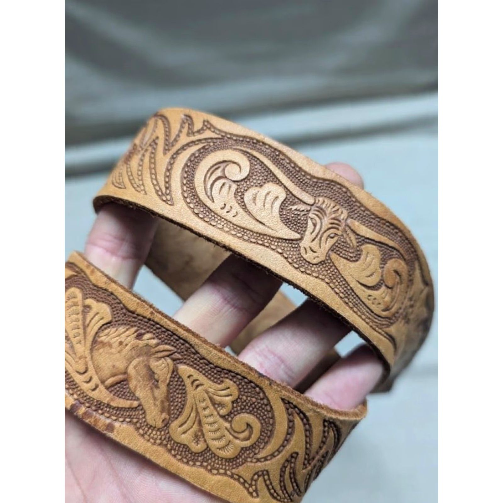 Vintage VINTAGE handcrafted western belt Tooled brown leather 36 belt 1-1/2" buckle WESTERN belt for Men Size 36 - 4 Thumbnail