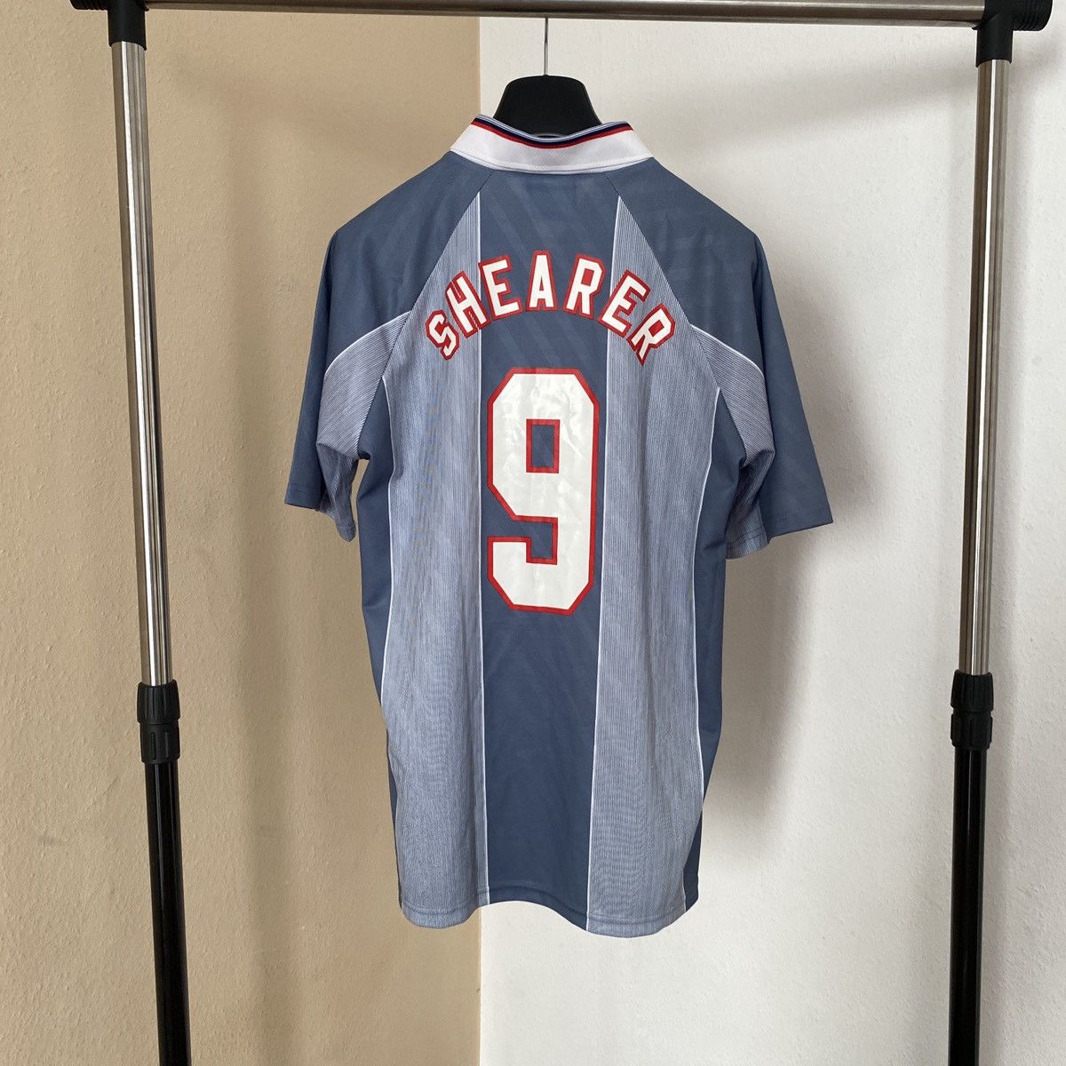 Vintage Vintage Jersey England Umbro 1996 -Shearer 9 Size US L / EU 52-54 / 3 - 9 Thumbnail