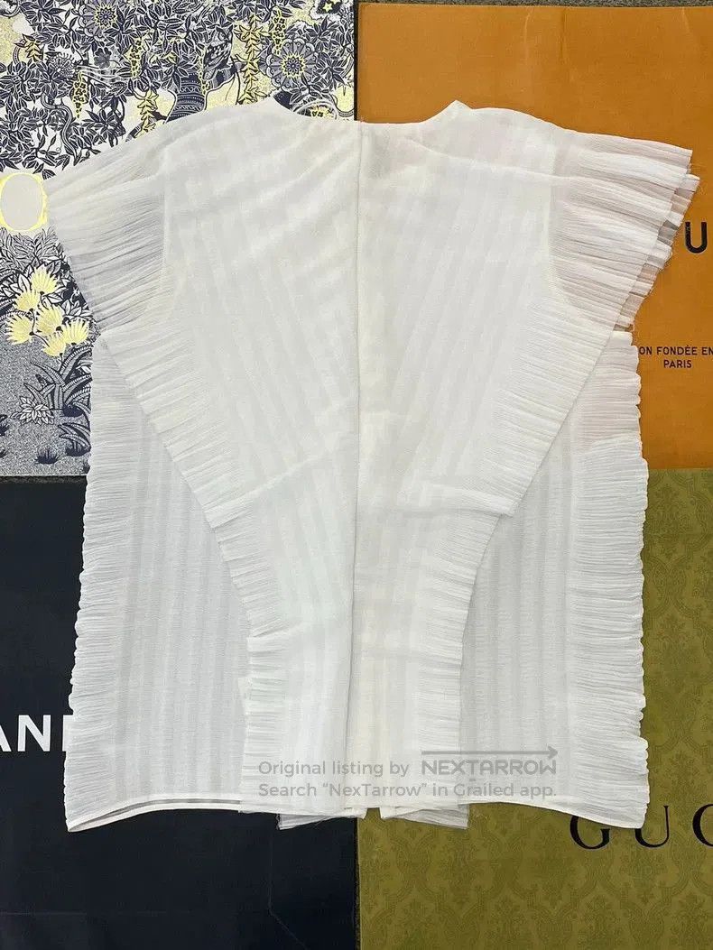 The Row The Row White Ruffled Blouse XS. Size US XS / EU 42 / 0 - 3 Thumbnail