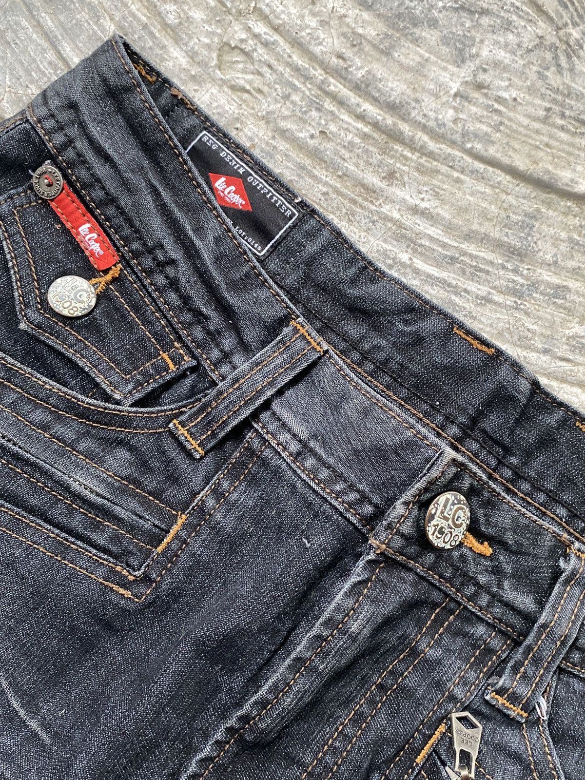 Lee × Vintage ❗️BINDING NOW❗️Lee Cooper Jean 3 Quarter Size US 32 / EU 48 - 6 Thumbnail