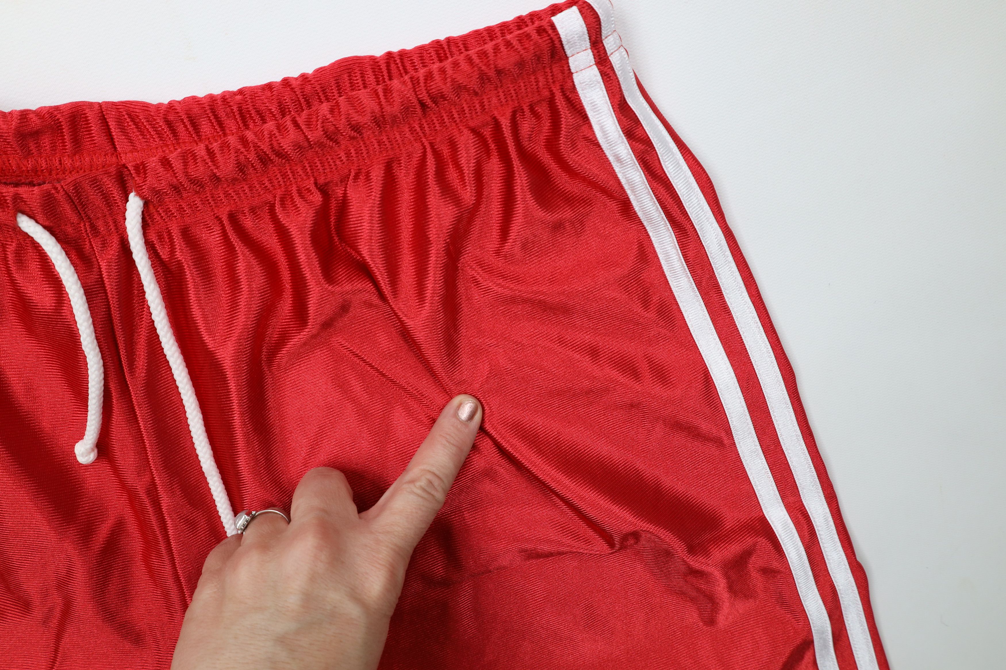 Vintage Vintage 90s Streetwear Striped Basketball Shorts Red Size 32" / US 10 / IT 46 - 5 Thumbnail
