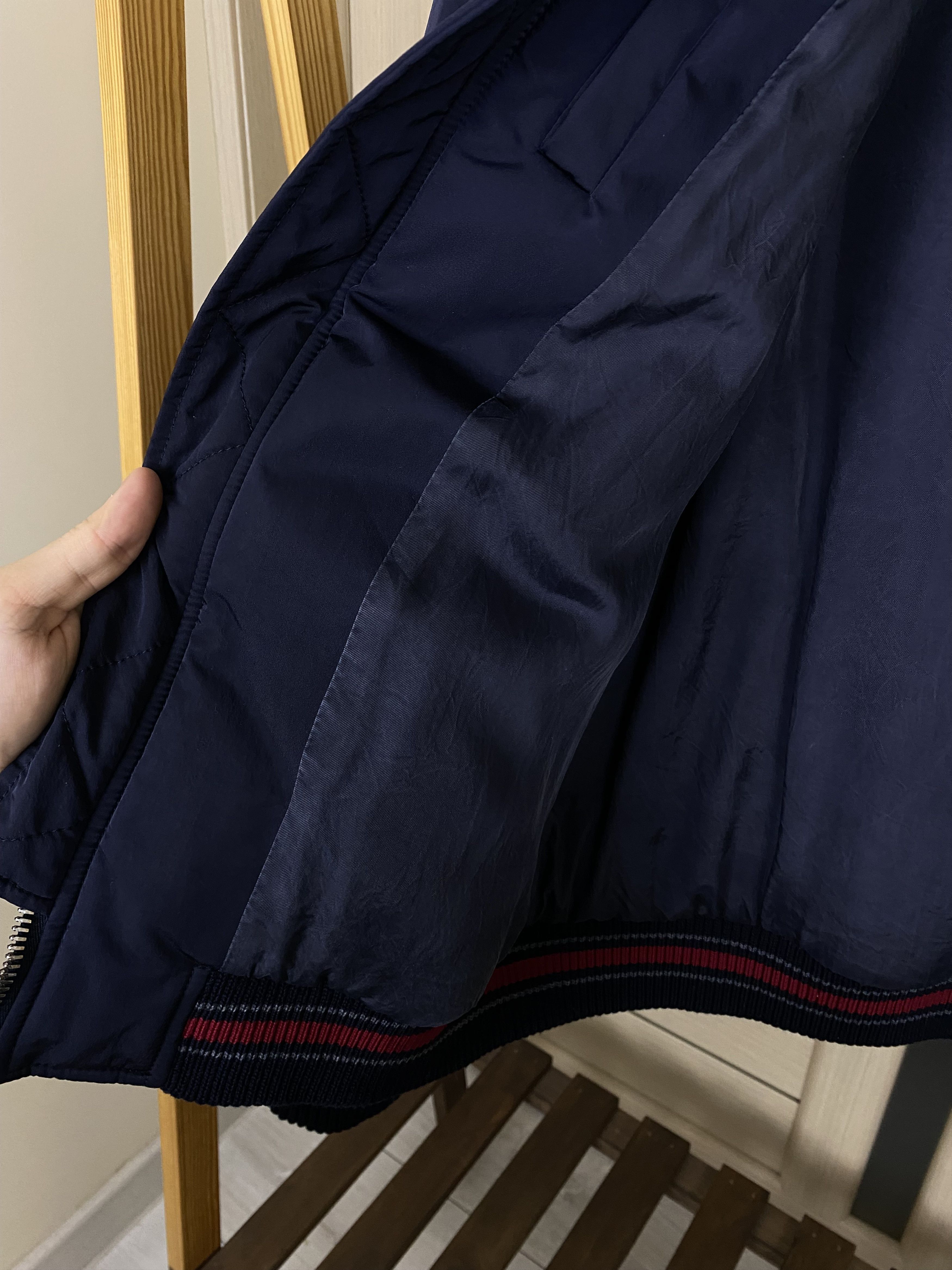 Gucci Rare vintage Gucci navy blue polyamide nylon bomber jacket Size US M / EU 48-50 / 2 - 12 Thumbnail