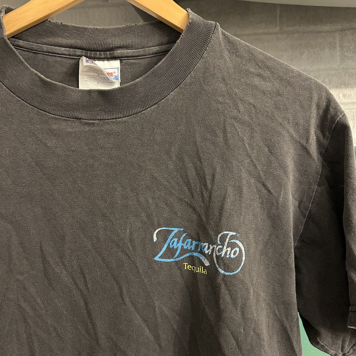 Hanes Vintage Zafarrancho Tequila shirt Size US M / EU 48-50 / 2 - 2 Thumbnail
