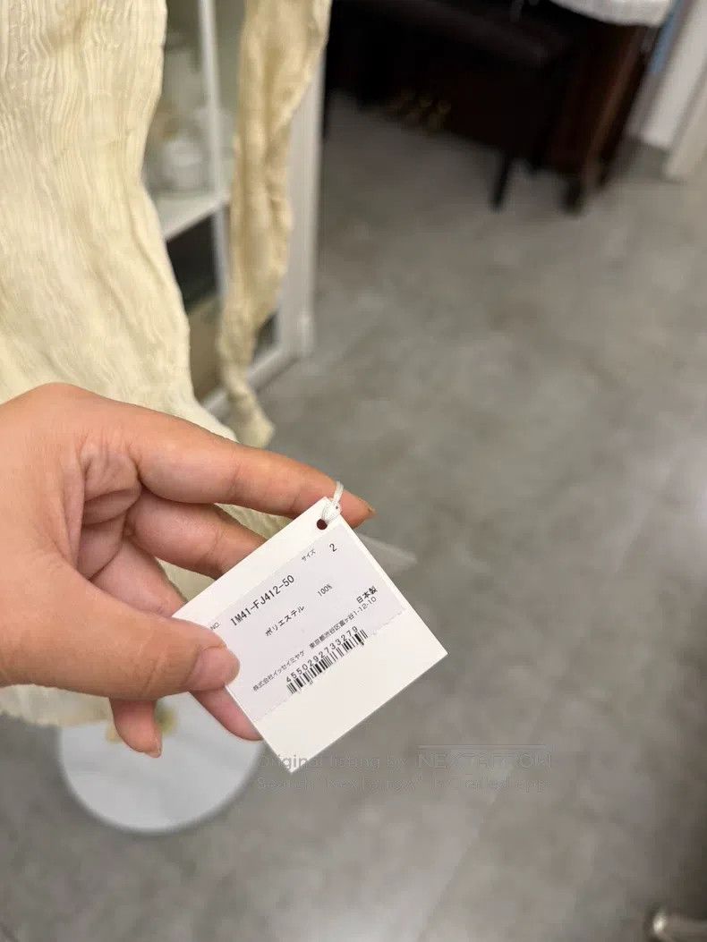Issey Miyake Issey Miyake Main Line Willow Sheer Long Sleeve (Light Yel Size M / US 6-8 / IT 42-44 - 3 Thumbnail