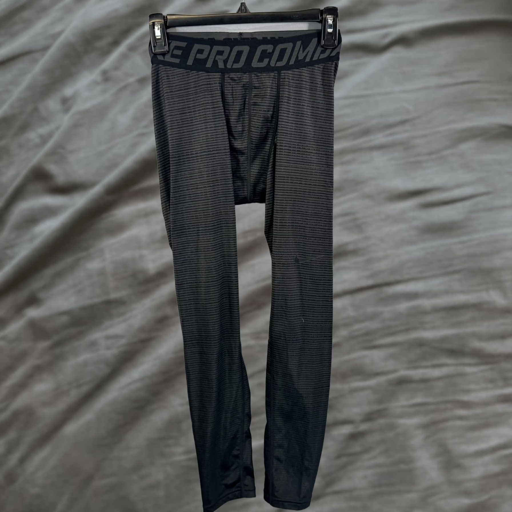 Nike Nike Pro Combat Pants Mens Medium Black Compression Base Layer Athletic Tights Size US 31 - 1 Thumbnail