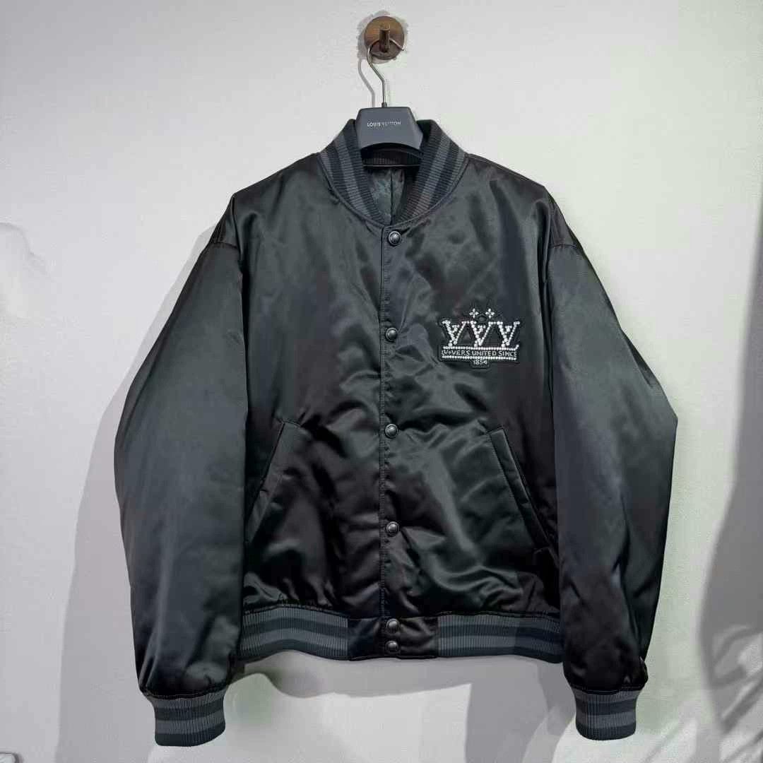 Louis Vuitton louis vuitton 25 new rhinestone baseball jacket Size US XXL / EU 58 / 5 - 1 Thumbnail