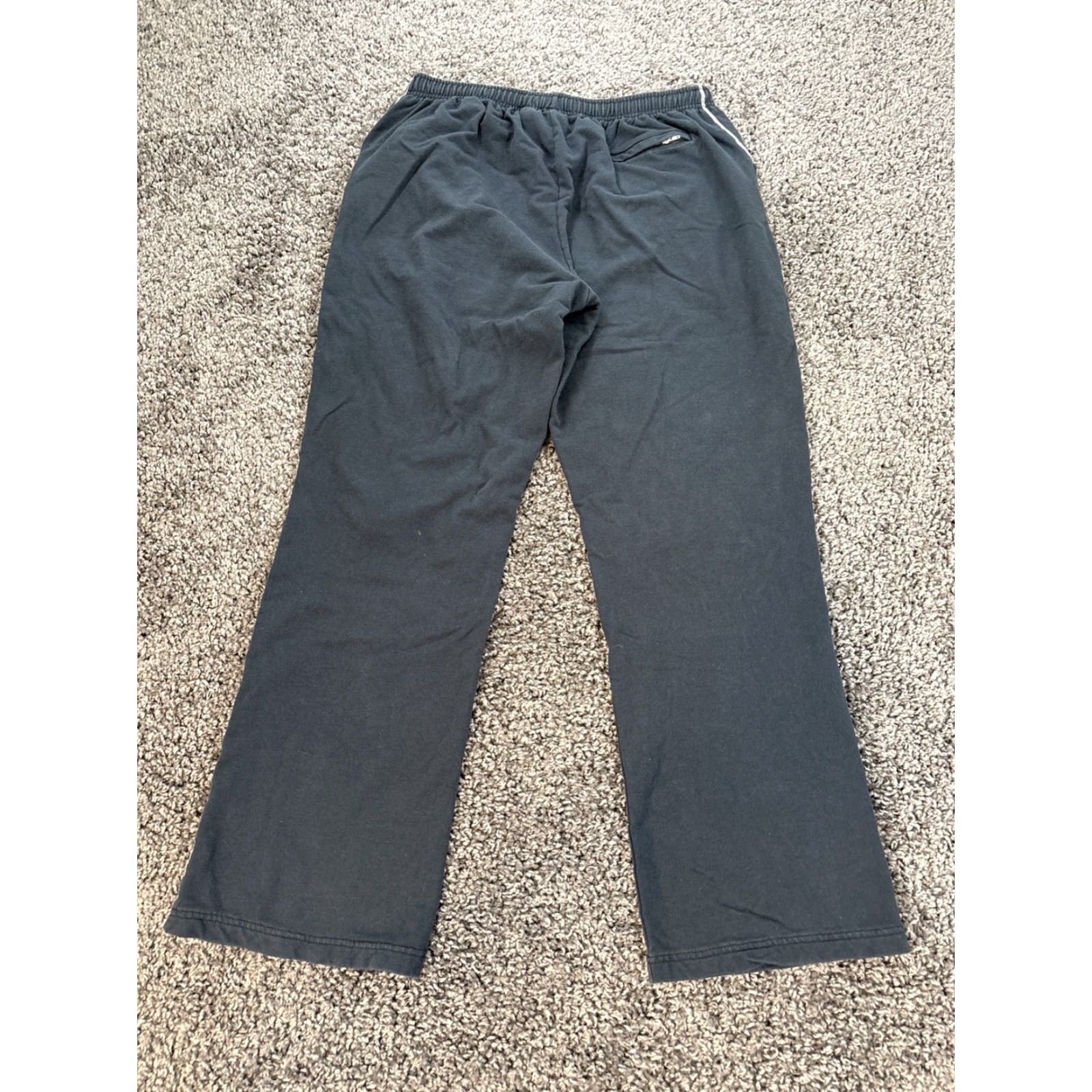 Nike VINTAGE Nike Sweatpants Womens XL Gray Stripe Grunge Y2K Pants Womens XL Gray Striped Grunge Activewear Size 40" / US 18 - 7 Thumbnail