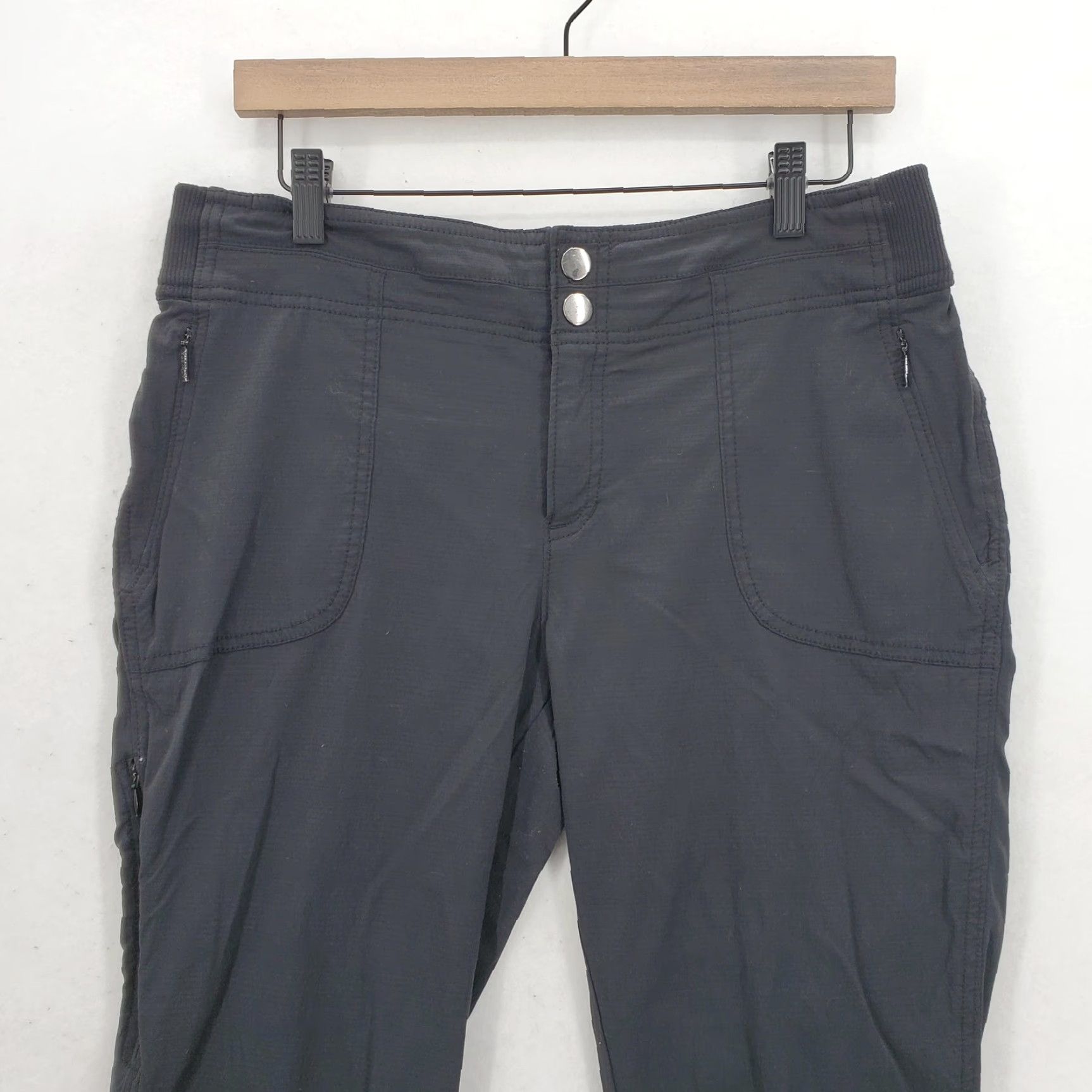 Athleta Athleta Capri Pants Womens 10 Gray Nylon Stretch Hiking Zip Pockets Travel Trail Size 32" / US 10 / IT 46 - 2 Thumbnail