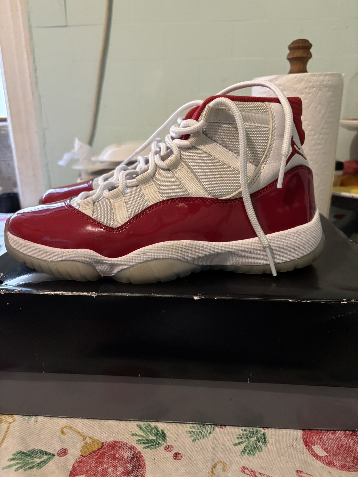 Jordan Brand × Nike JORDAN 11 CHERRY MENS US 9.5 Size US 9.5 / EU 42-43 - 6 Thumbnail