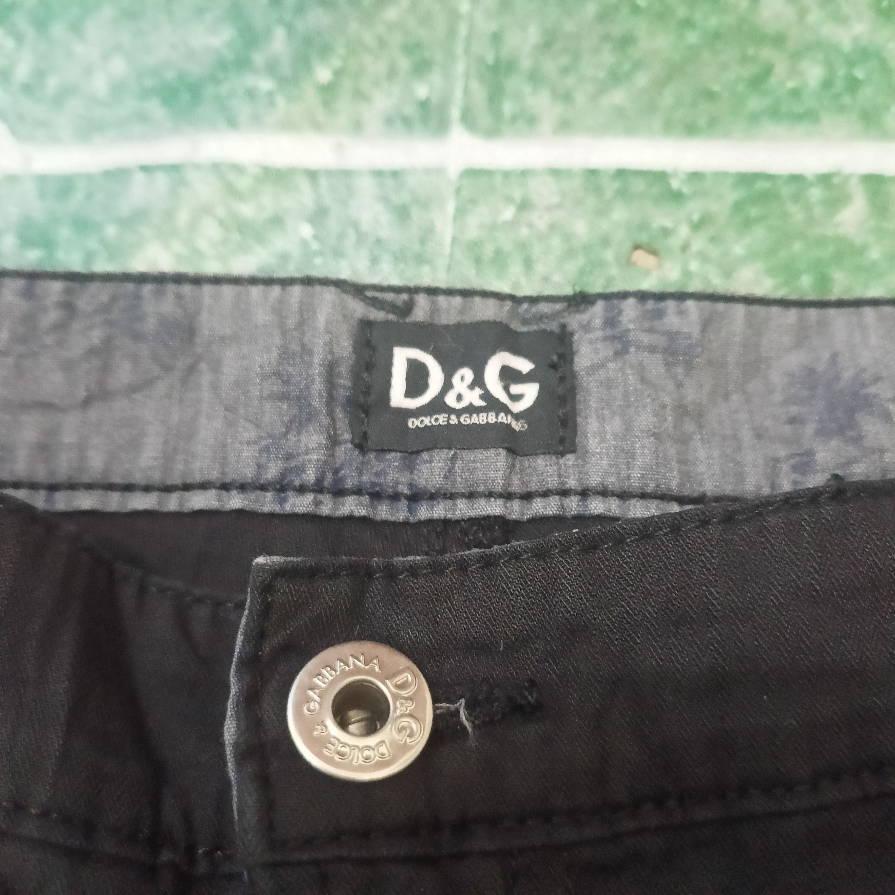 Dolce & Gabbana D&G Dolce Gabbana Short Pants embroidered logo Size 31" - 3 Thumbnail