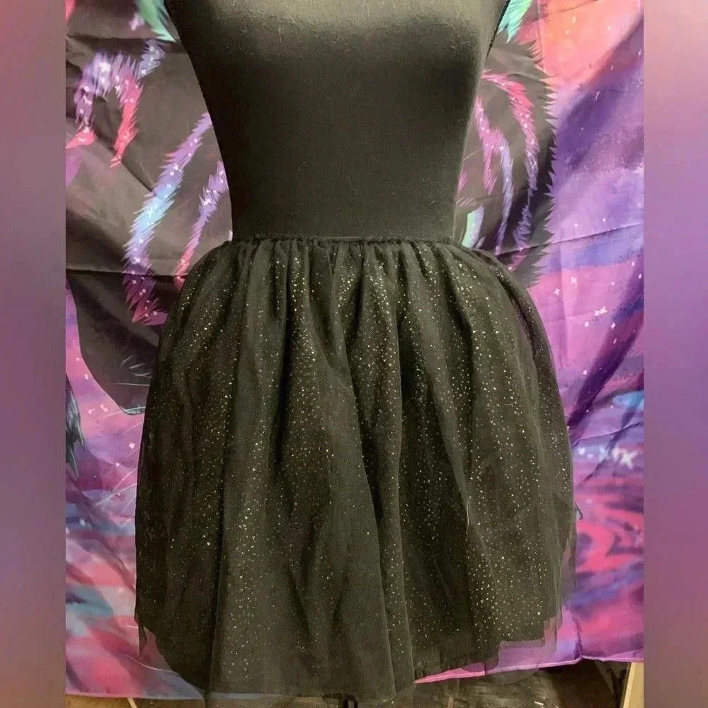 Designer Cat & Jack Girls' Black Tulle Skirt with Gold Sparkle Size 24" / US 00 / IT 34 - 1 Thumbnail