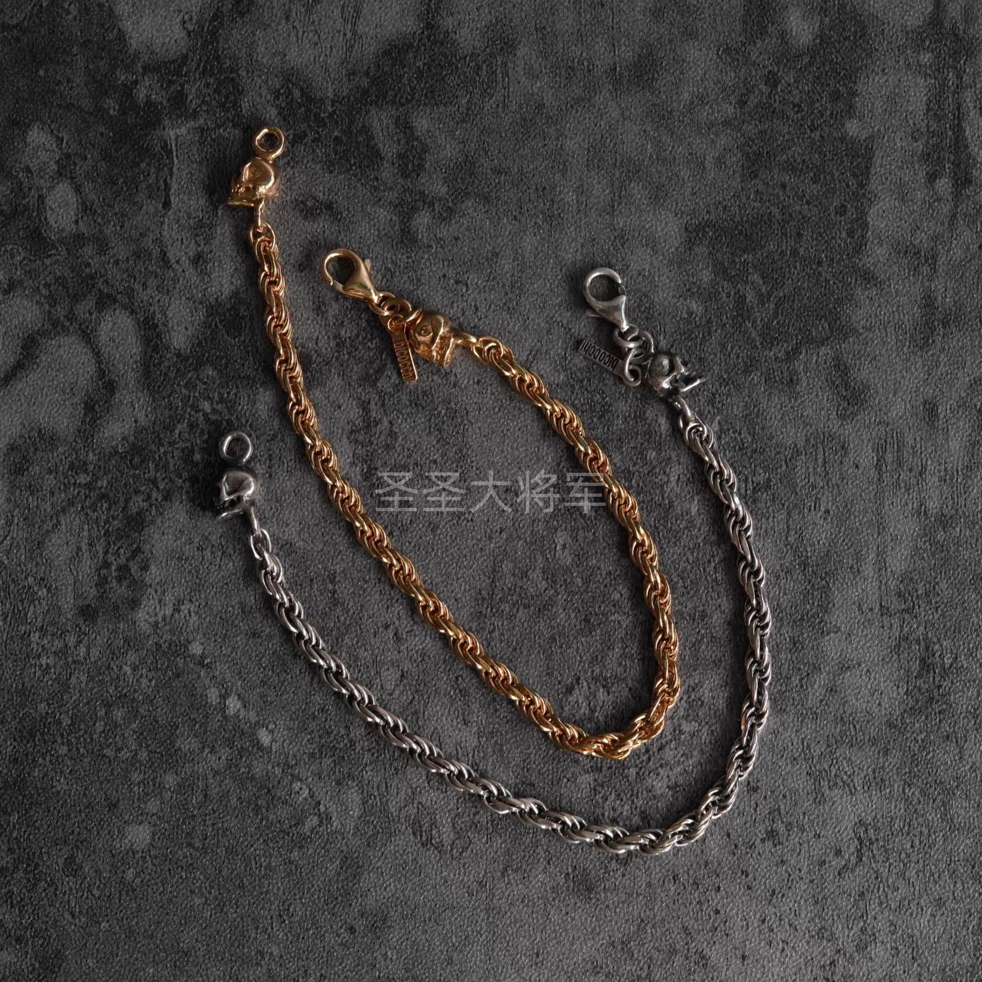 Emanuele Bicocchi Emanuele Bicocchi Gothic Rope Double Skull Bracelet Size ONE SIZE - 5 Thumbnail