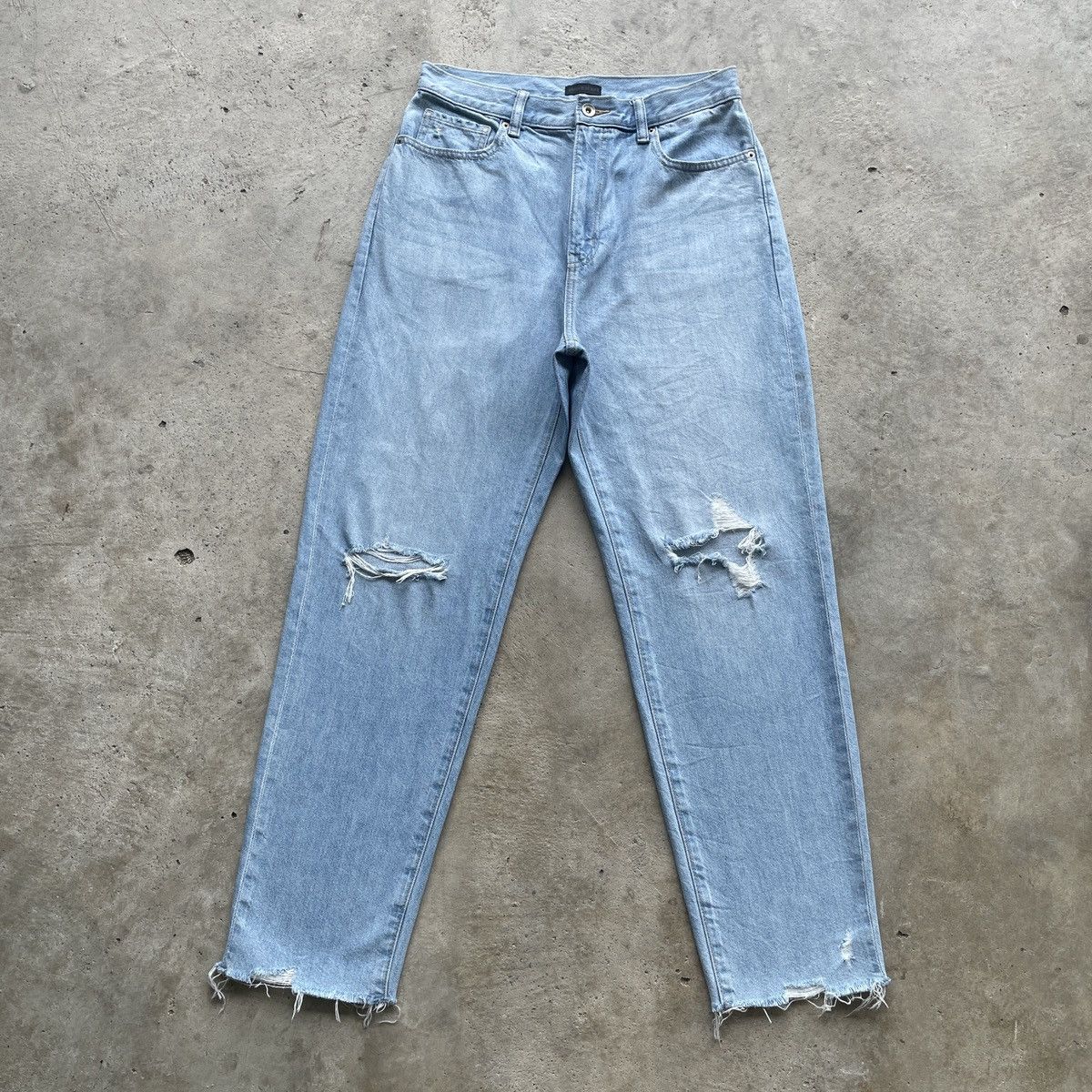 Japanese Brand W30 Vintage Japanese Ripped Release Hem Jeans Faded Pants Size US 30 / EU 46 - 1 Thumbnail