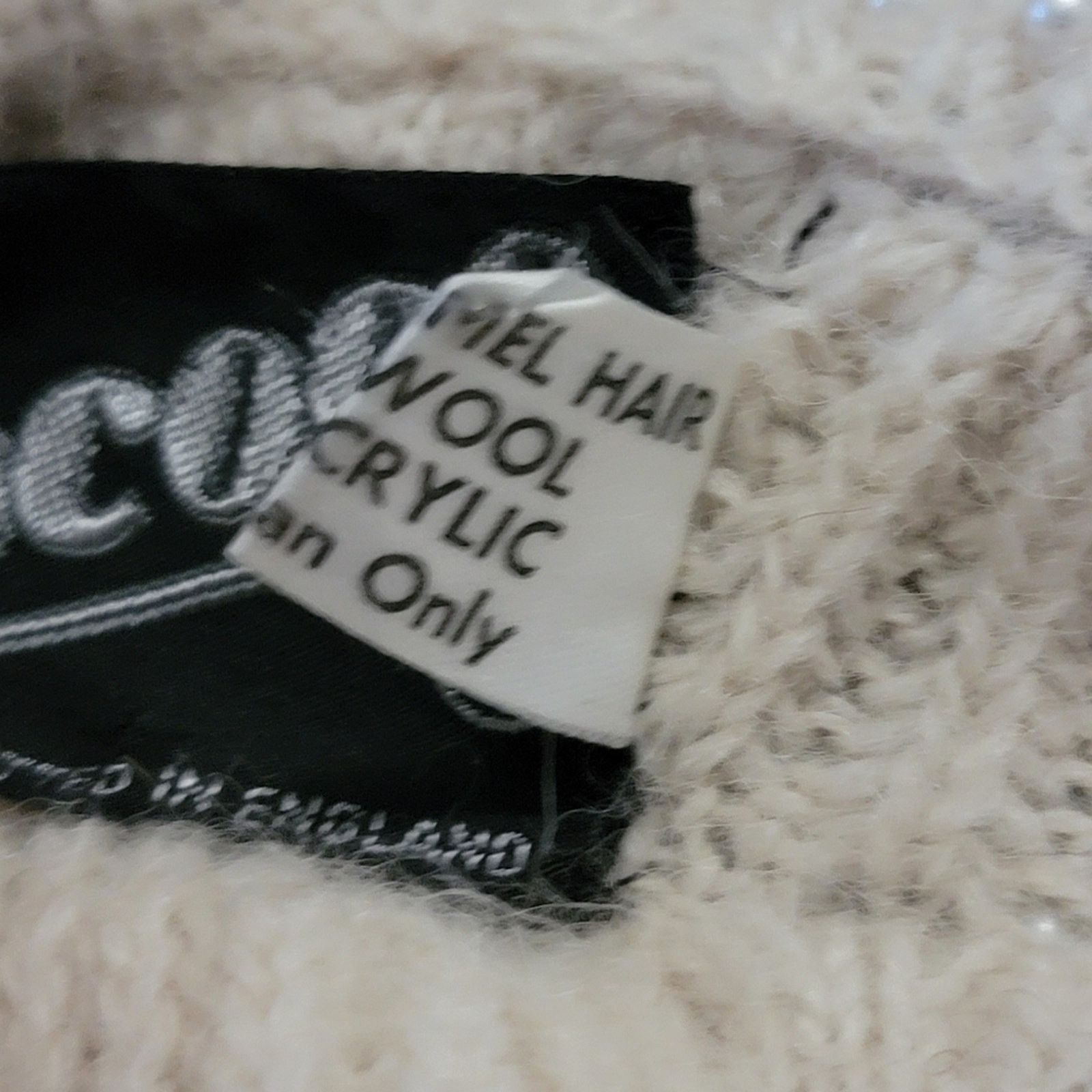 Vintage Vintage English Artisan Knit Sweater with Pearl's Size M / US 6-8 / IT 42-44 - 9 Thumbnail