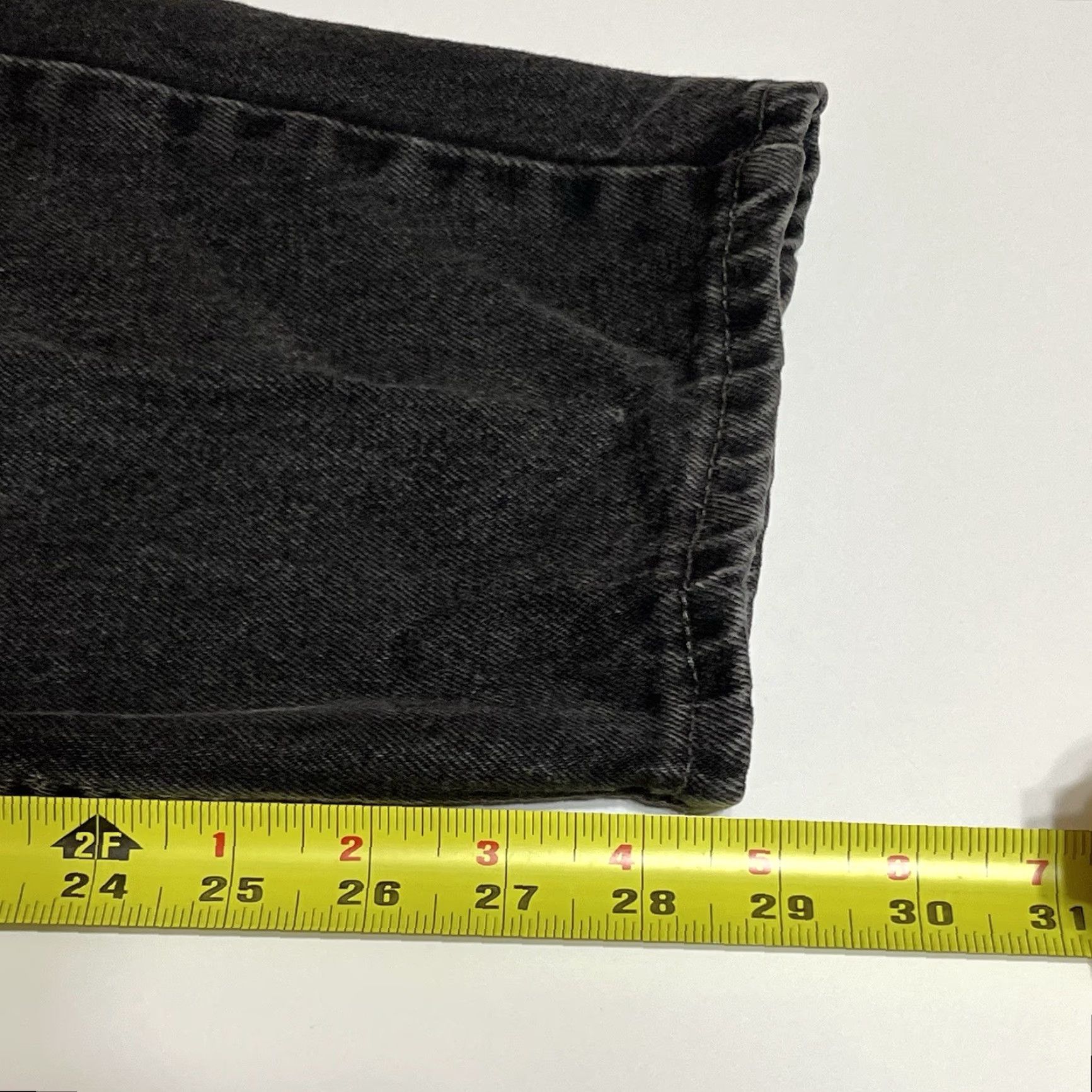 Levi's VTG Levis 560 Mens Jeans Tag 33x30 31x29 Loose Tapered Leg Black Made In USA Denim 5-Pocket Levi's 560 Size US 31 - 6 Thumbnail