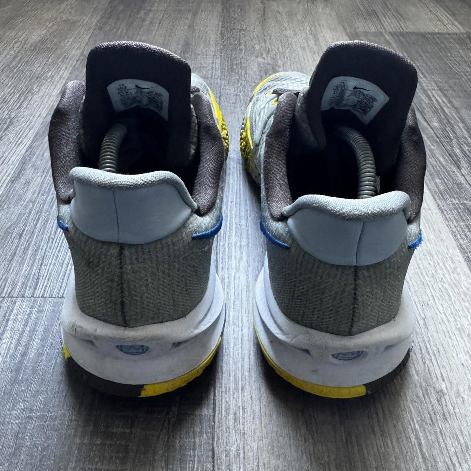 Nike NIKE • Kyrie Low 4 "Light Armory Blue" (10.5M) Size US 10.5 / EU 43-44 - 7 Thumbnail