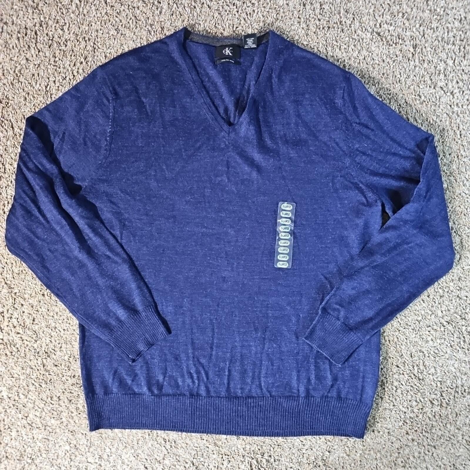Calvin Klein Calvin Klein XL 100% Merino Wool Vneck Sweater Size US XL / EU 56 / 4 - 1 Thumbnail
