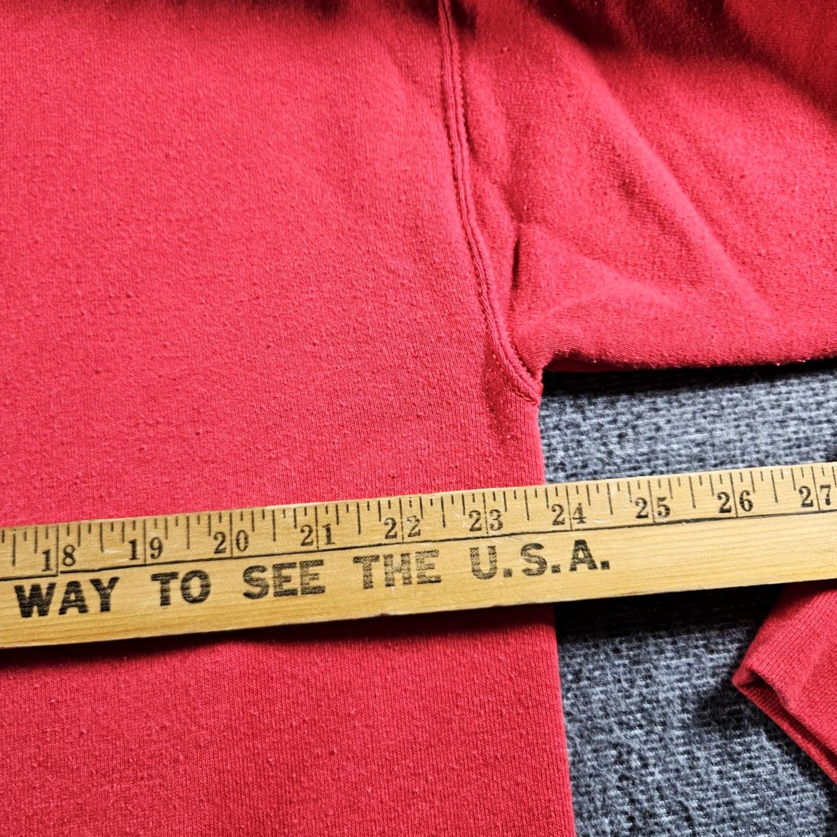 Fruit Of The Loom VINTAGE Fruit Of The Loom Sweatshirt Mens XL Red Archie Goodwin Book Quote 90s Size US XL / EU 56 / 4 - 7 Thumbnail