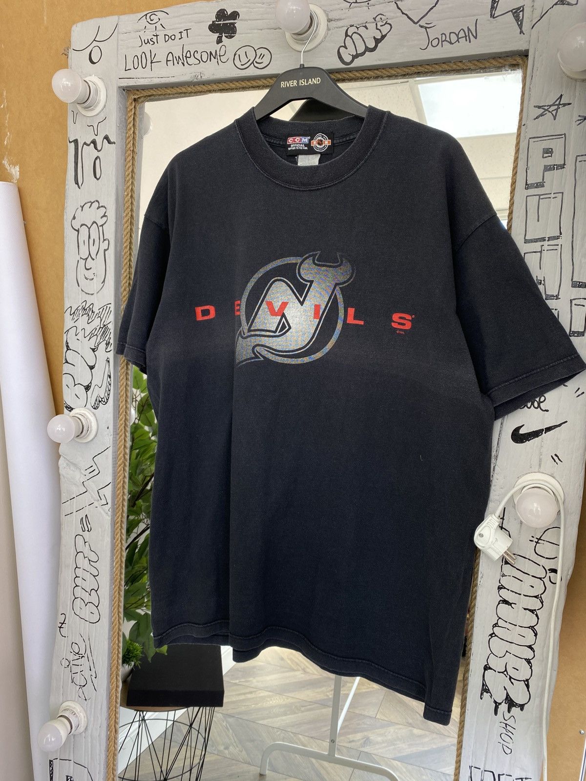 NHL Vintage NHL Devils Faded Tee Size US XL / EU 56 / 4 - 2 Thumbnail