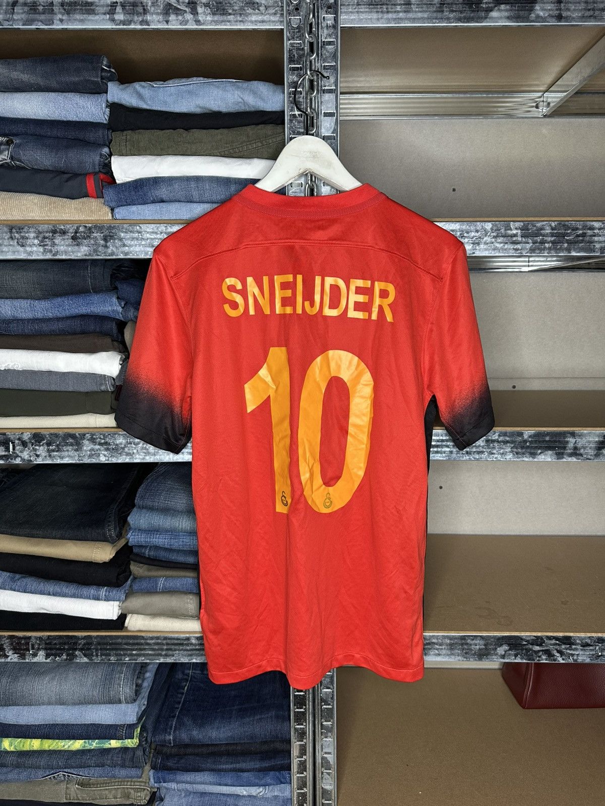 Nike Sneijder #10 Galatasaray Jersey 2015-16 Shirt Football Nike Size US S / EU 44-46 / 1 - 2 Thumbnail