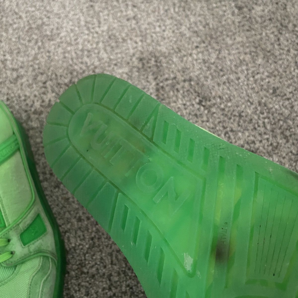 Louis Vuitton LOUIS VUITTON TRAINER GREEN LIMITED Size US 8.5 / EU 41-42 - 12 Thumbnail