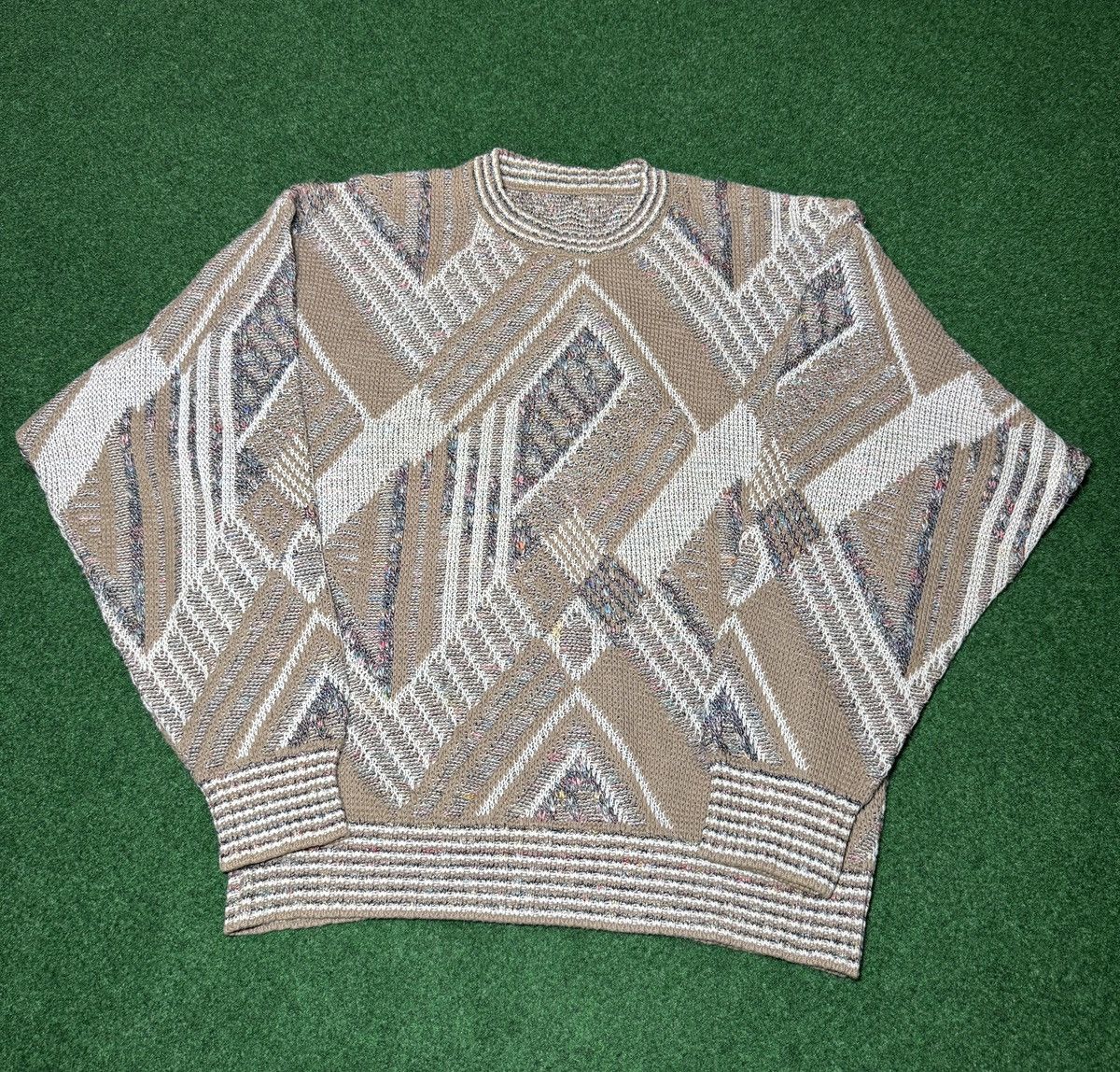 Vintage Vintage 90s Abstract Knit Pullover Coogi Style Sweater Size US L / EU 52-54 / 3 - 1 Thumbnail
