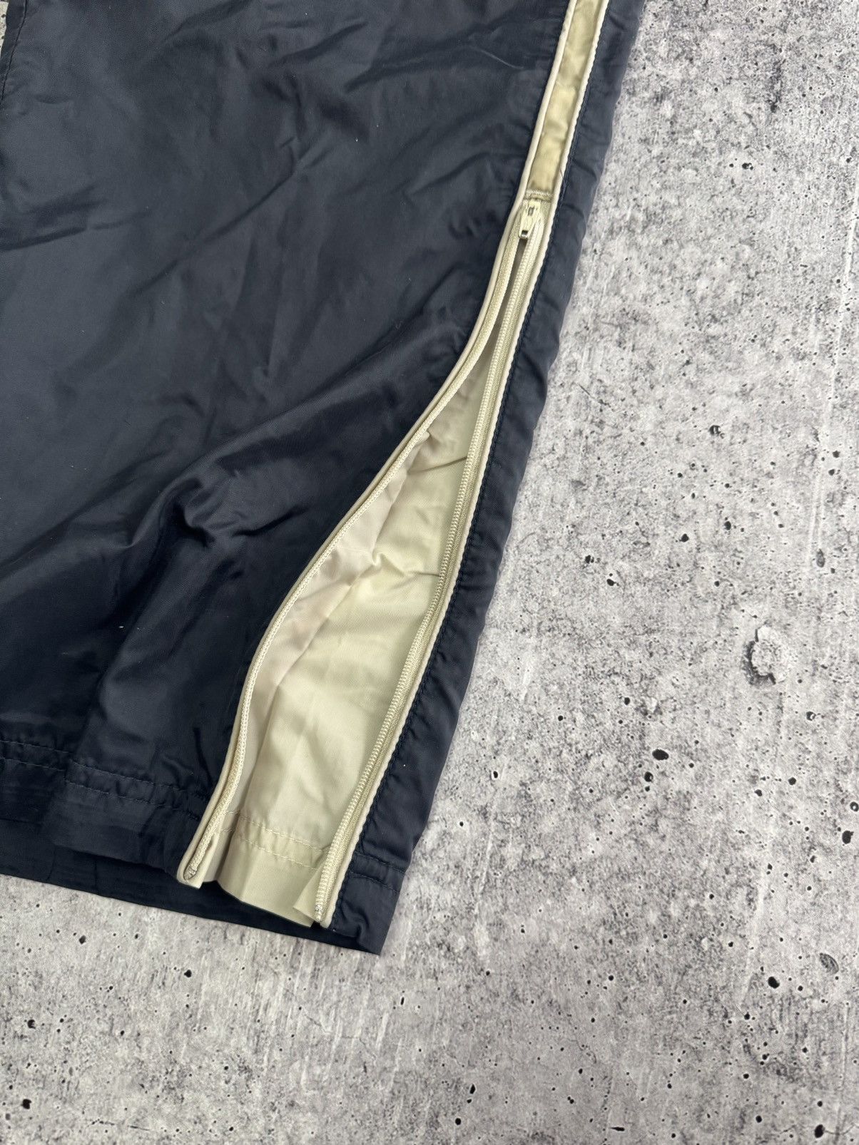 Nike Nike Vintage Nylon Pants Streetwear 90s Y2k Joggers Size US 33 - 4 Thumbnail