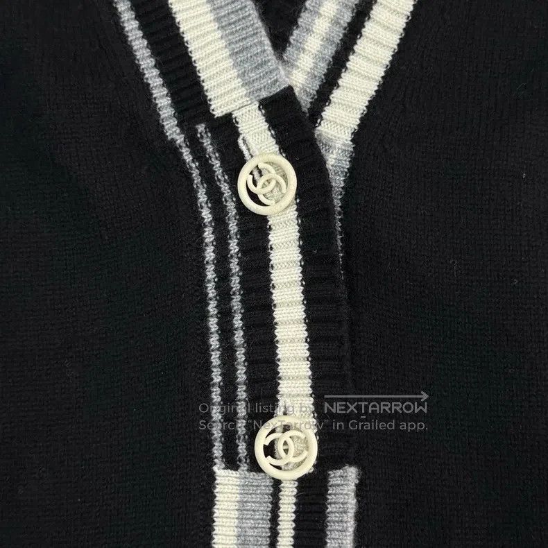 Chanel Chanel Black letter logo cashmere cardigan coat Size XS / US 0-2 / IT 36-38 - 9 Thumbnail