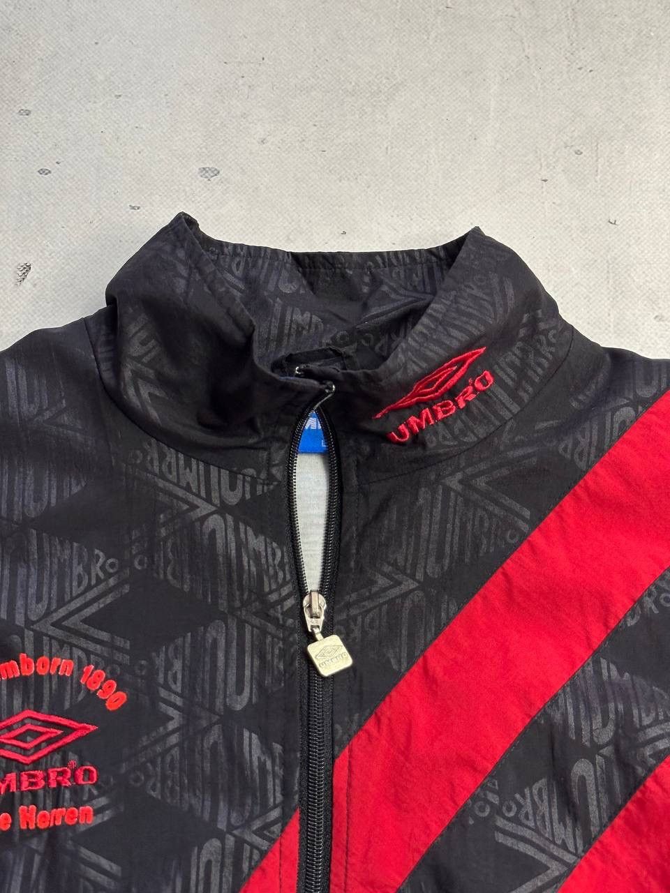 Umbro Vintage Umbro Track Jacket SV Hamborn 1890 Black Red L 90s Size US L / EU 52-54 / 3 - 8 Thumbnail