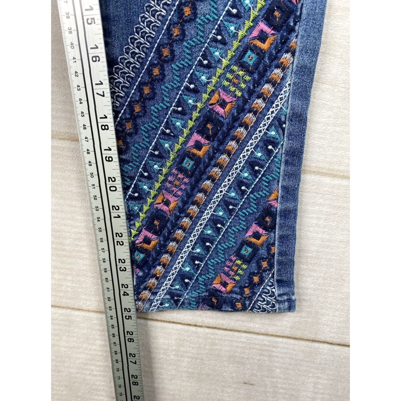 Denime VINTAGEDG2 By Diane Gilman Womens Jeans Sz 2 Blue Embroidered Cropped Stretch Denim Y2K Size 26" / US 2 / IT 38 - 5 Thumbnail