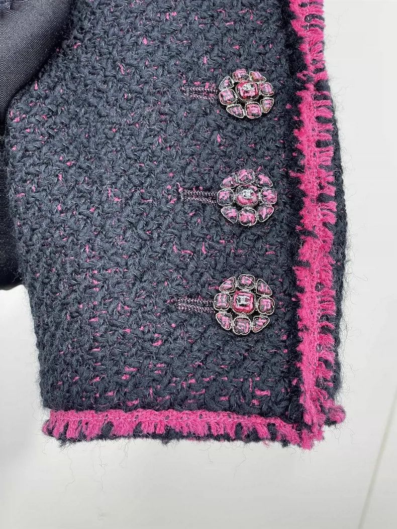 Chanel Chanel 22K black and pink tweed four-pocket jacket Size XXS / US 00 / IT 34 - 3 Thumbnail